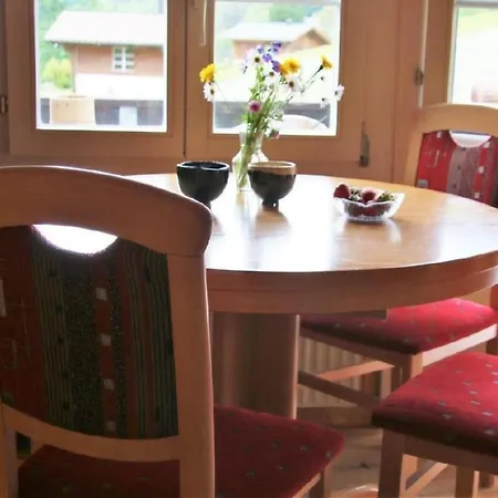 An Ruhiger Lage Mit Schoener Bergsicht By Interhome 格林德尔瓦尔德