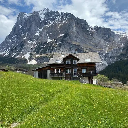 Lägenhet An Ruhiger Lage Mit Schoener Bergsicht By Interhome *
